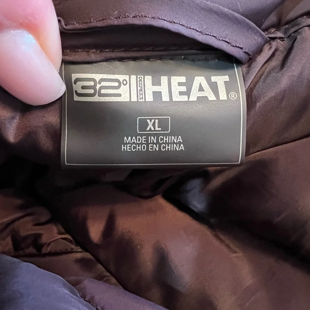 32 Degrees Heat Puffer Jacket - XL - Burgundy - EUC - Picture 9 of 9